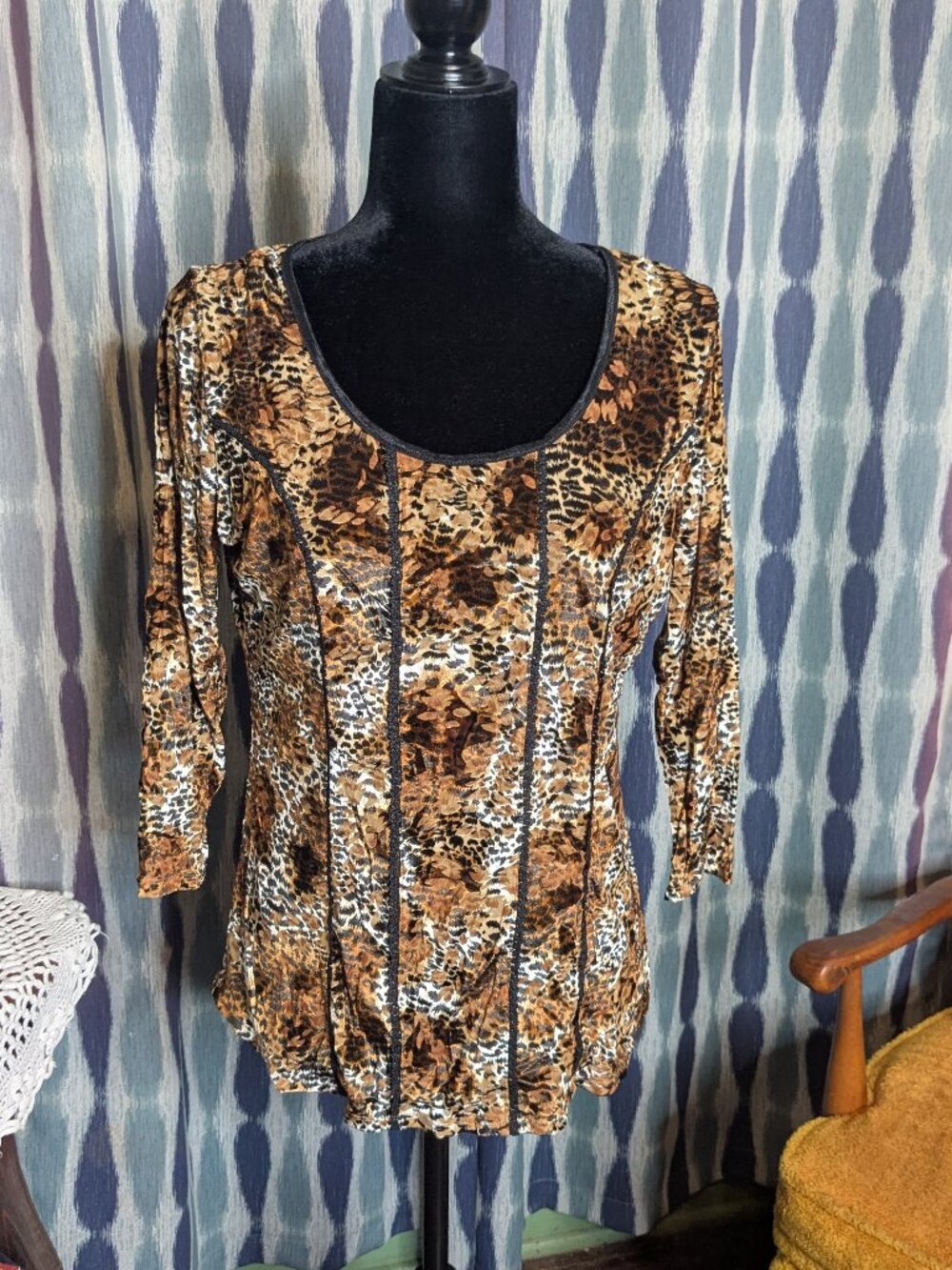 Only Nine Animal Print Floral Top Size Medium Brown Stretch Blouse
